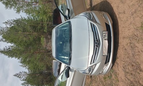 седаны Hyundai Solaris